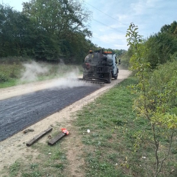 На улице Центральной в станице Тверской положен асфальт