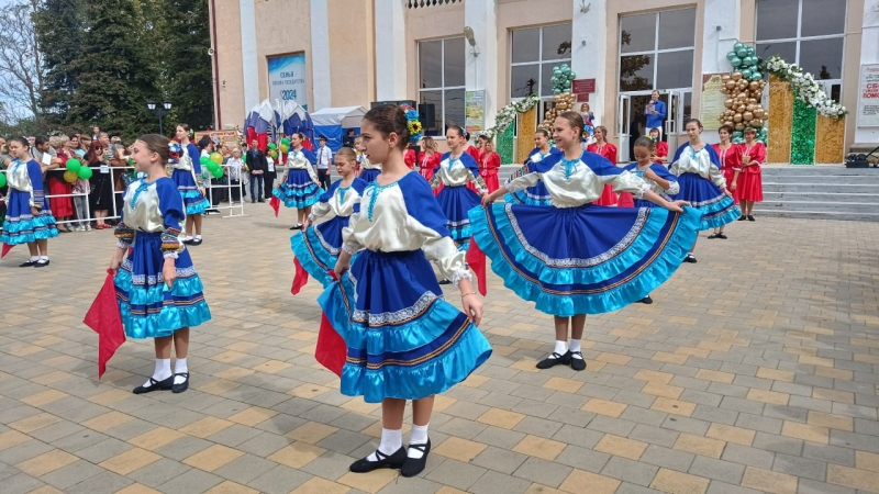 В Хадыженске проходят юбилейные празднества